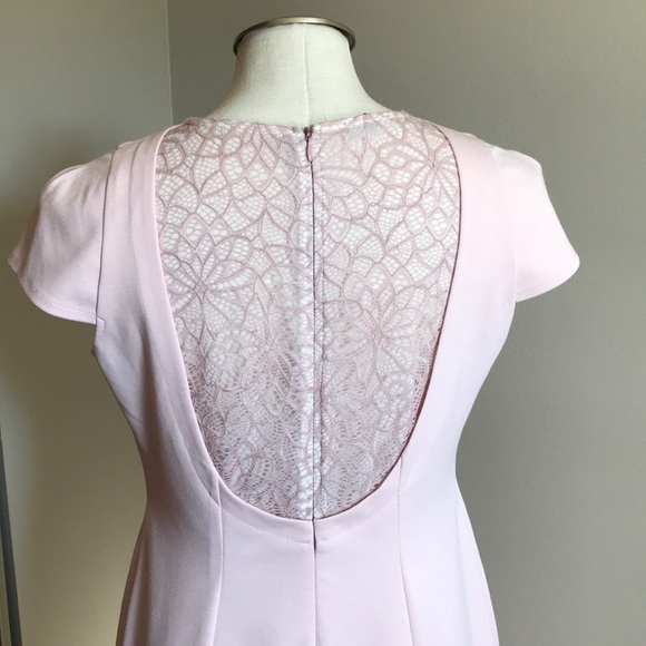 Dress worn two times/ size 42 Europe. - Picture 3 of 5